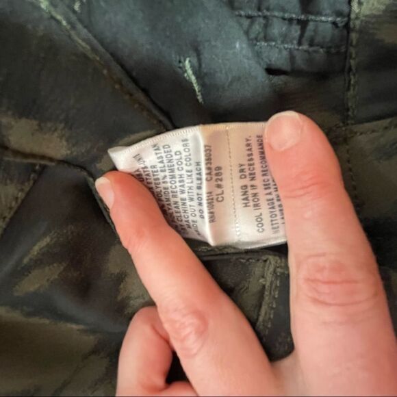 Joe’s the SKINNY Modern brocade Camo super soft and silky with stretch size 29 - Picture 13 of 14